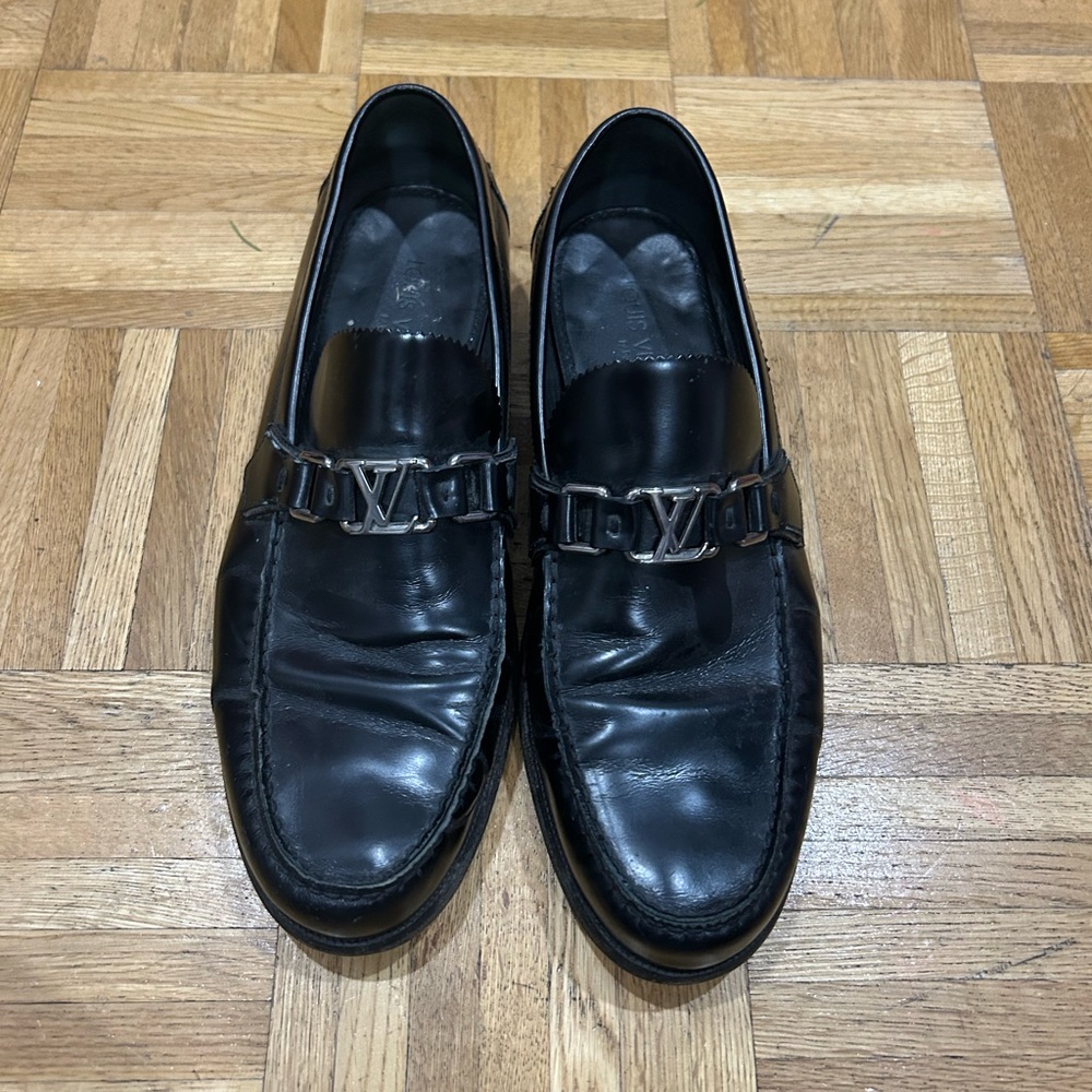Louis Vuitton shoes size 9.5